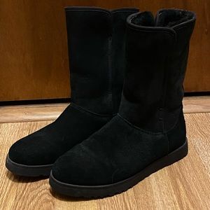 Like New UGG Australia Mid-calf Michelle Winter Boots US size 8